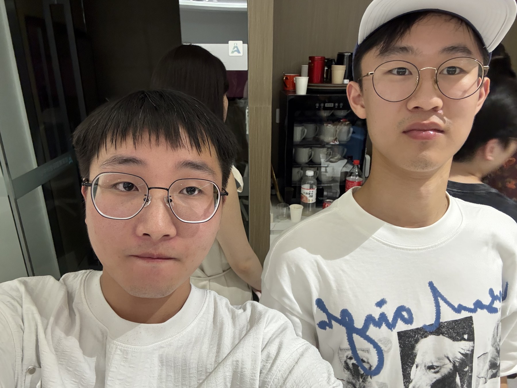 活动中的朋友